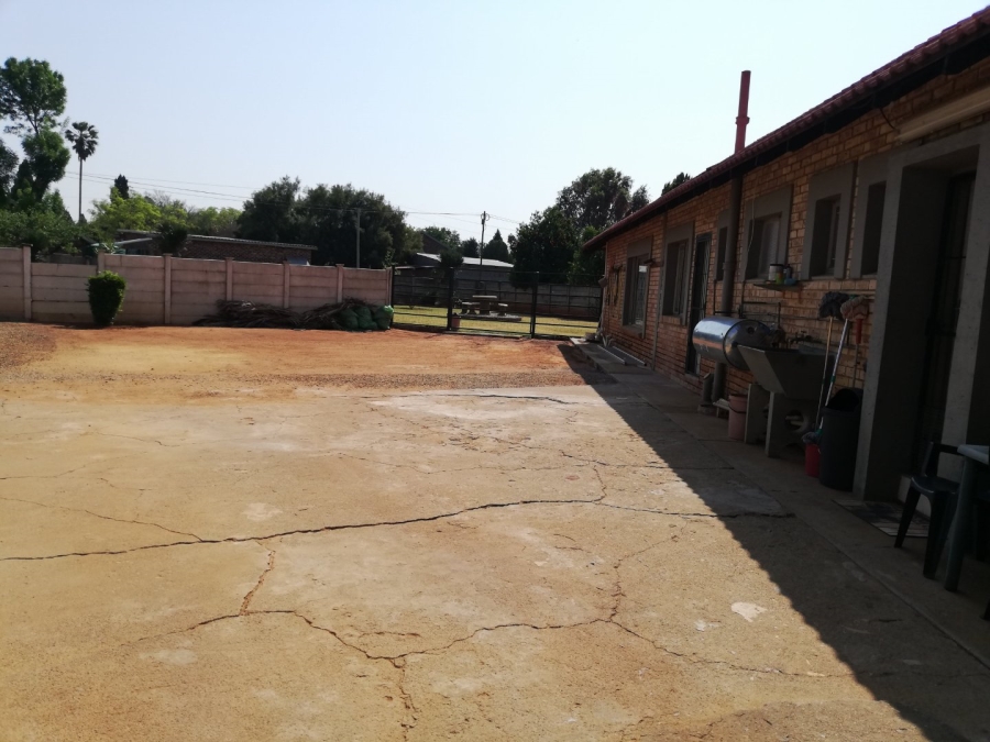 4 Bedroom Property for Sale in Stilfontein Ext 4 North West